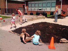 Lockeland Springs Design Center Elementary School Garden - IMG_0365